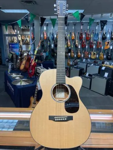 Martin Guitars - 000CJR-E